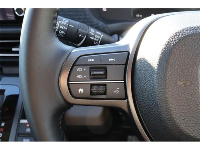 HONDA FREED e:HEV 2025