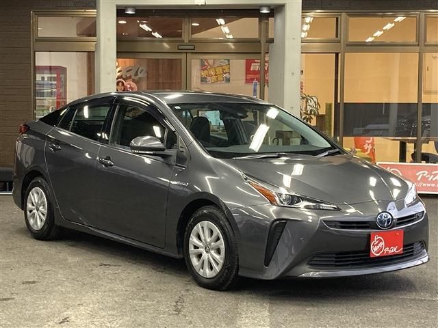TOYOTA PRIUS 2019