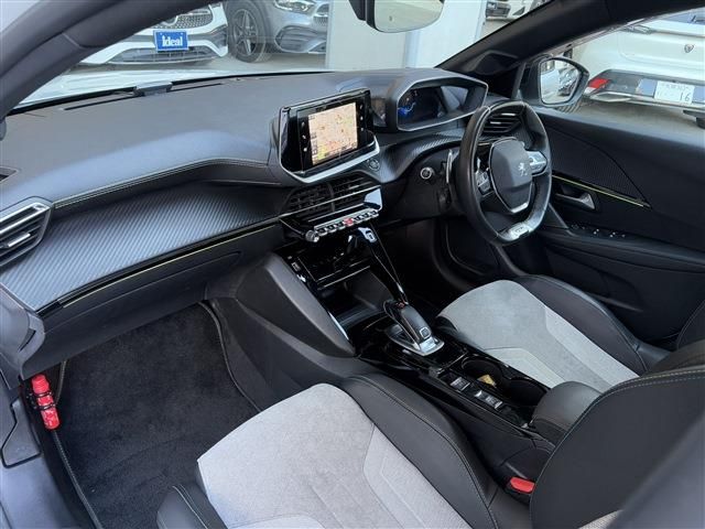 PEUGEOT PEUGEOT 208 2021