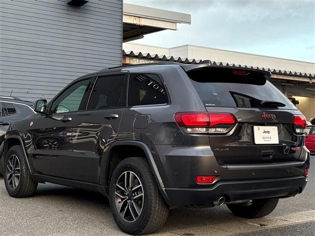 JEEP JEEP GRAND CHEROKEE 2019