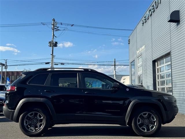 JEEP JEEP CHEROKEE 2019