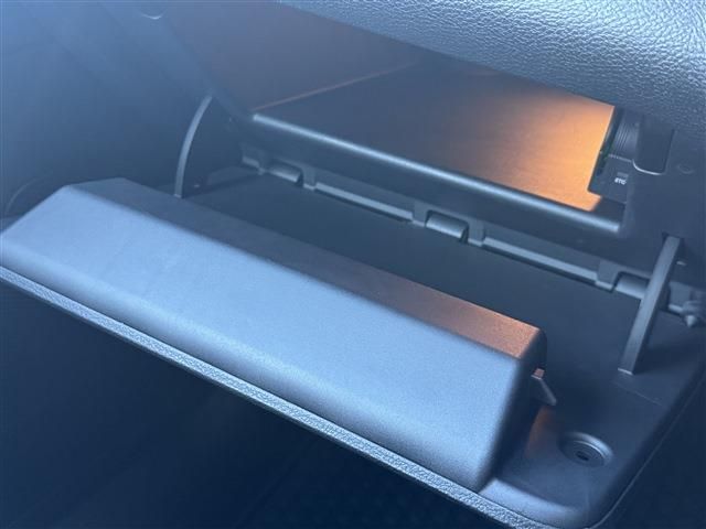 JEEP JEEP CHEROKEE 2019