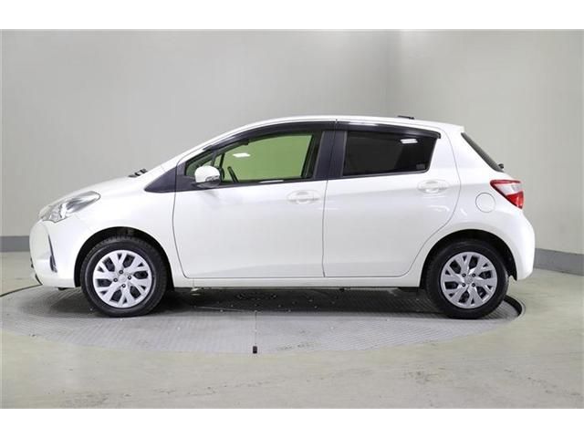 TOYOTA VITZ  4WD 2017