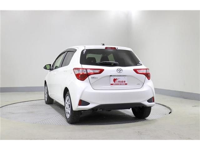 TOYOTA VITZ  4WD 2017