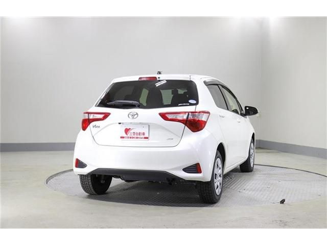 TOYOTA VITZ  4WD 2017