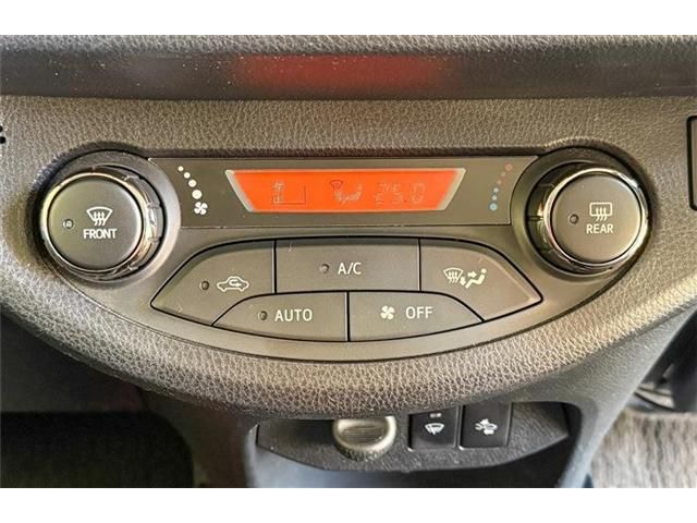 TOYOTA VITZ  4WD 2017