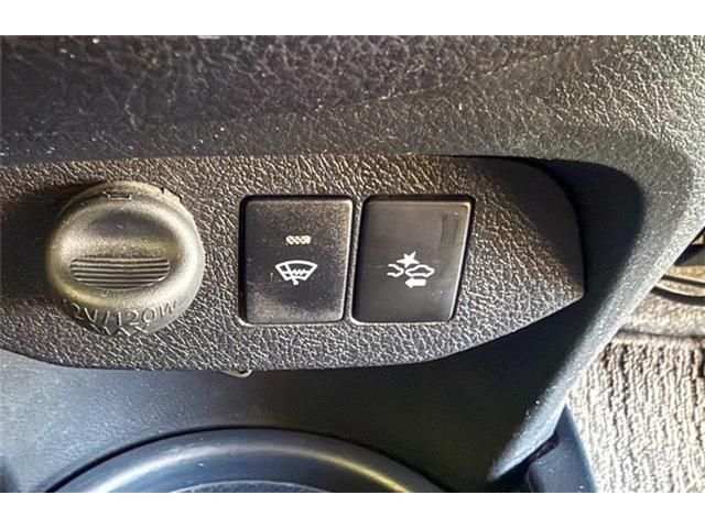 TOYOTA VITZ  4WD 2017