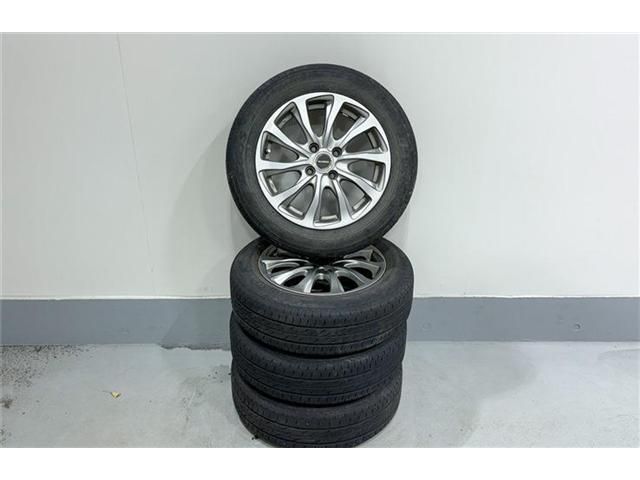 TOYOTA VITZ  4WD 2017