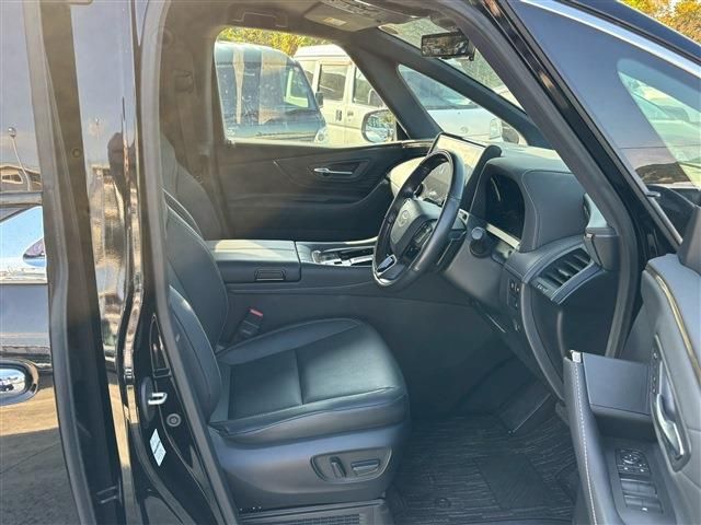 TOYOTA ALPHARD hybrid 2024