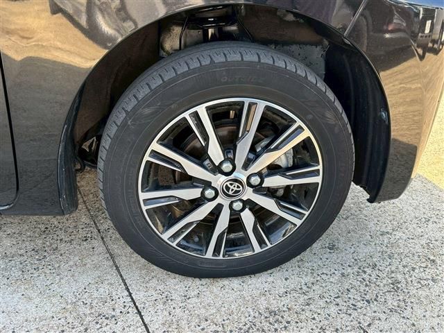 TOYOTA PIXIS MEGA 2020