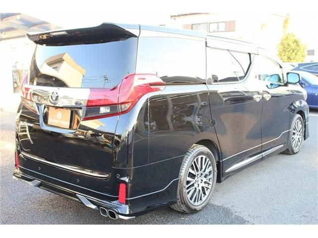 TOYOTA ALPHARD 2016