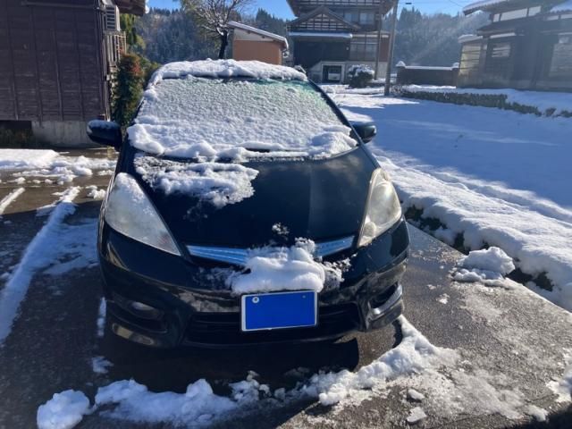 HONDA FIT SHUTTLE HYBRID 2012