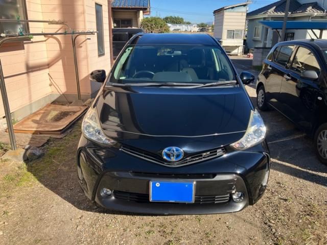 TOYOTA PRIUS Alpha 2017