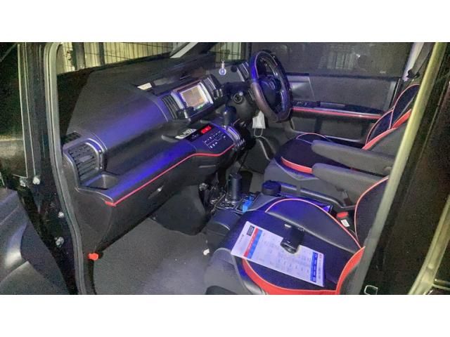 HONDA STEPWAGON SPADA 2011