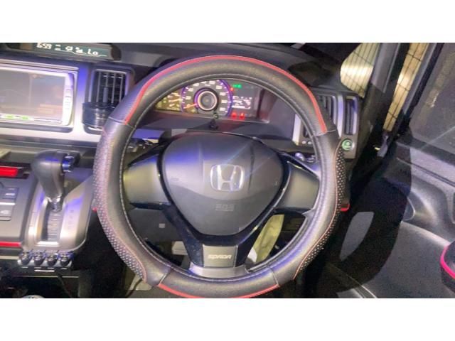 HONDA STEPWAGON SPADA 2011