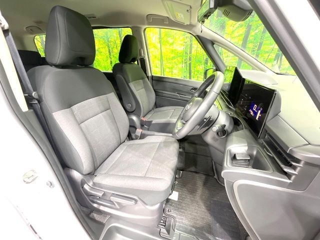 NISSAN SERENA  WG 2024