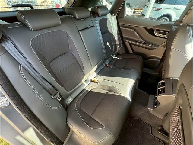 JAGUAR JAGUAR F-PACE 2017