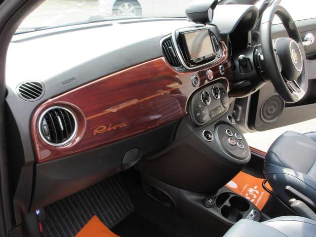 FIAT ABARTH 695 2019