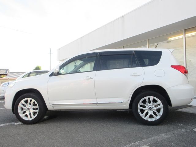 TOYOTA VANGUARD 2WD 2013