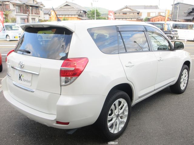 TOYOTA VANGUARD 2WD 2013