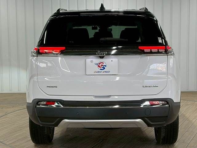 JEEP JEEP COMMANDER 2023