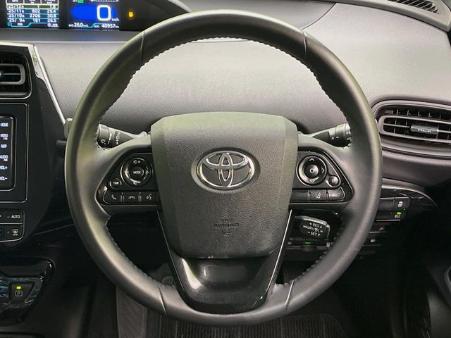 TOYOTA PRIUS 2019