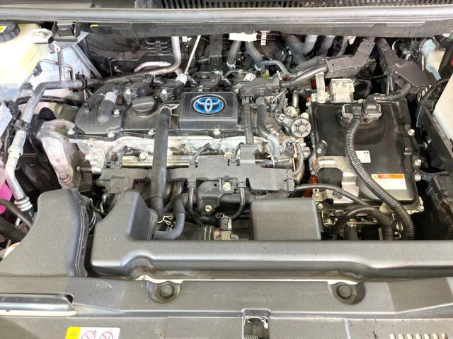 TOYOTA VOXY HYBRID 2023