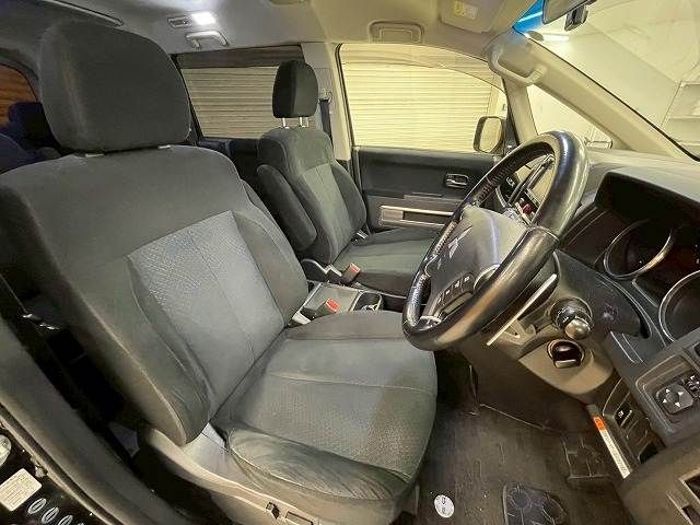 MITSUBISHI DELICA D:5 4WD 2014