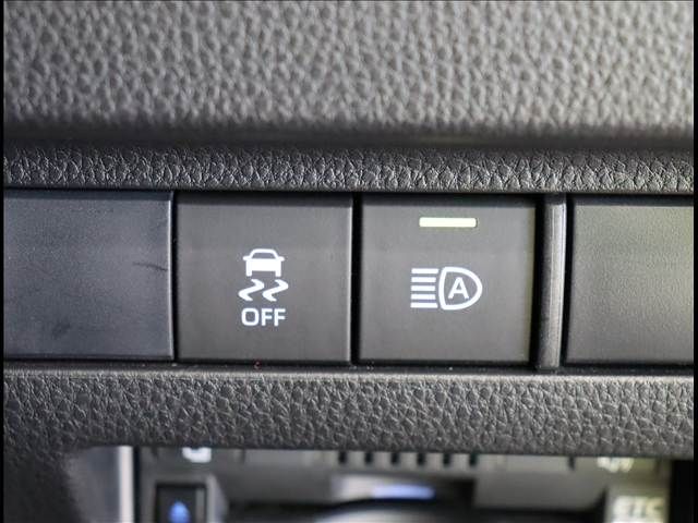 TOYOTA HARRIER 2WD 2021