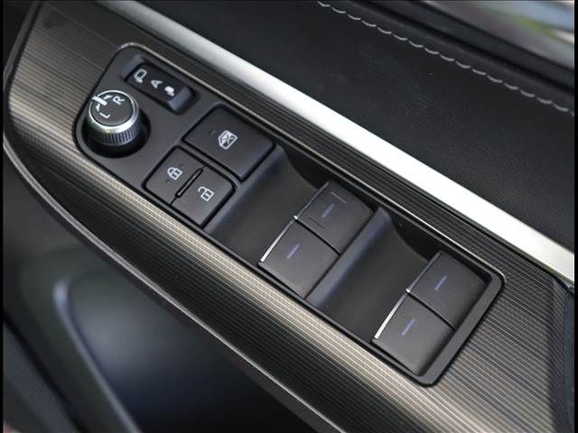 TOYOTA HARRIER 2WD 2021