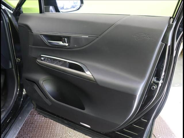 TOYOTA HARRIER 2WD 2021