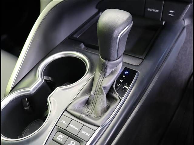 TOYOTA CAMRY HYBRID 2019