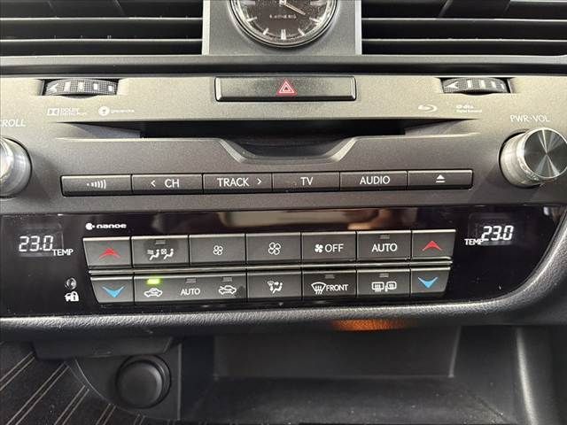 TOYOTA LEXUS RX200t 2016