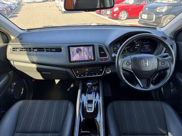 HONDA VEZEL HYBRID 2014