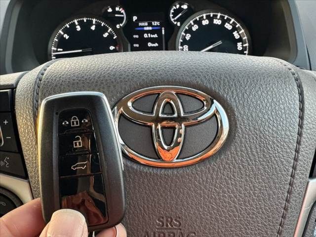 TOYOTA LANDCRUISER PRADO 2023