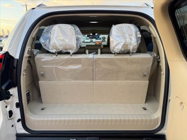 TOYOTA LANDCRUISER PRADO 2023