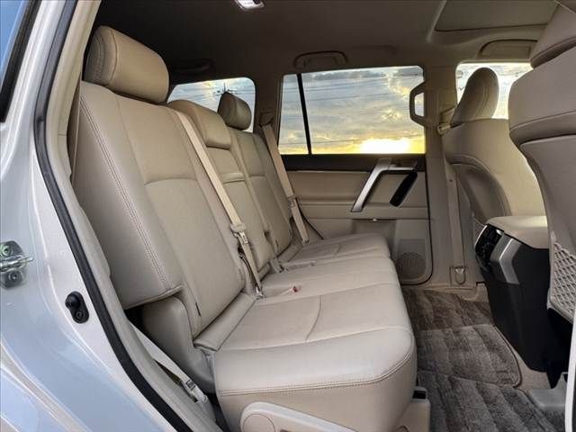 TOYOTA LANDCRUISER PRADO 2023