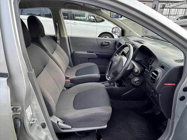 NISSAN NV150 AD 2WD 2017