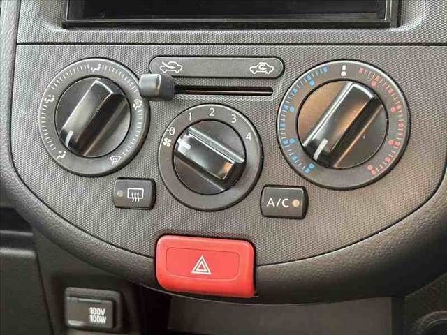 NISSAN NV150 AD 2WD 2017