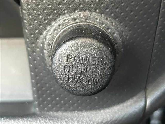 NISSAN NV150 AD 2WD 2017