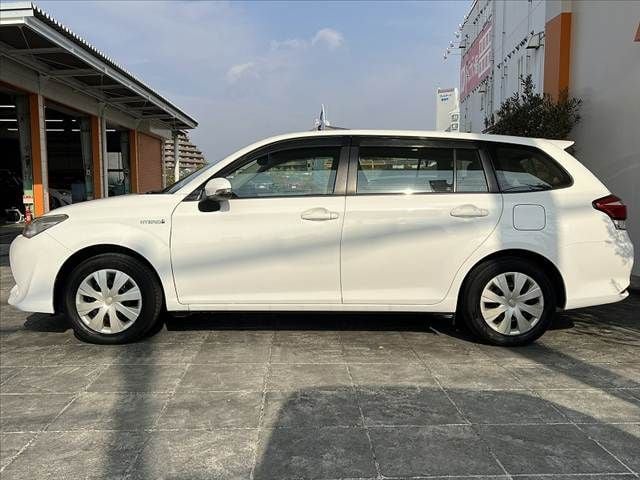 TOYOTA COROLLA FIELDER 2016