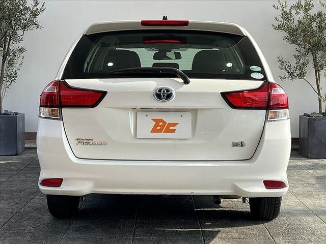 TOYOTA COROLLA FIELDER 2016