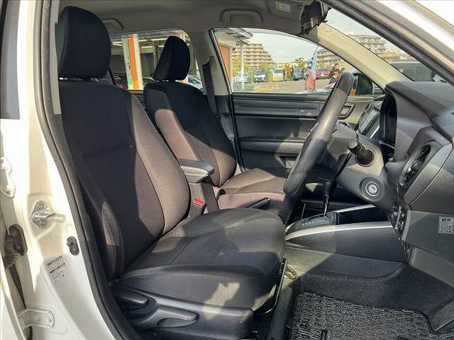 TOYOTA COROLLA FIELDER 2016