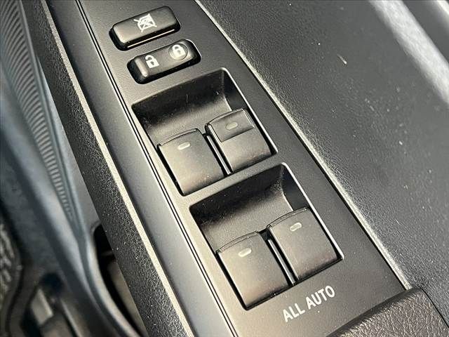 TOYOTA COROLLA FIELDER 2016