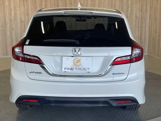 HONDA JADE HYBRID 2016