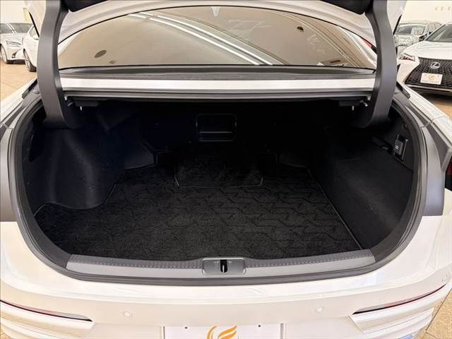 TOYOTA CROWN CROSSOVER 2023