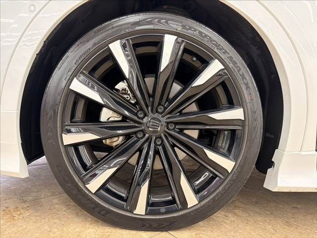 TOYOTA CROWN CROSSOVER 2023