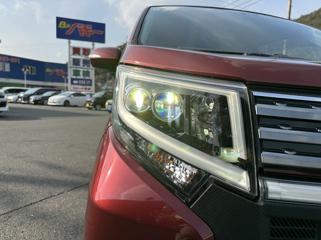 DAIHATSU MOVE CUSTOM 2017