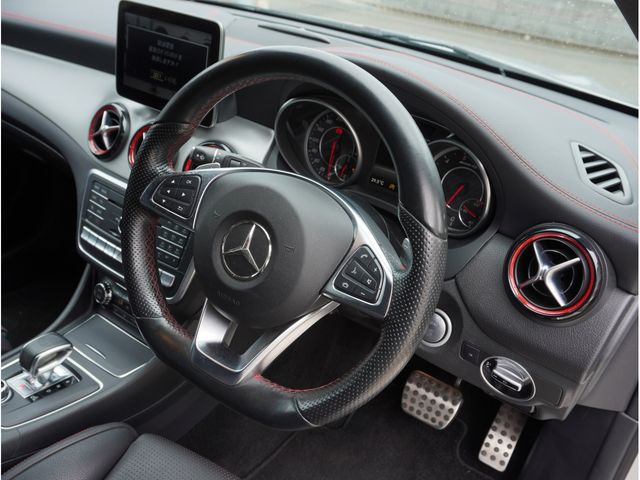 MERCEDES BENZ MERCEDES AMG CLA Shooting Brake 2016