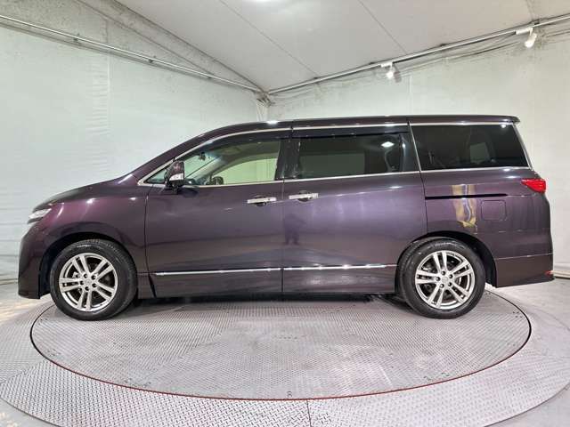 NISSAN ELGRAND 2012